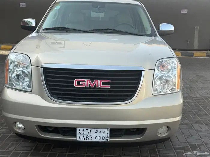 يوكن GMC قصير نظيف جدا SLT 8