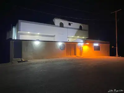 عمارة دور وملحق للبيع 0