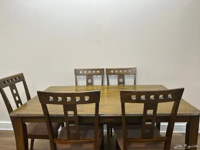 طاولة طعام  كنب 3