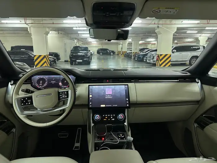 للبيع لاندروفر فيرست ادشن V8. 2022 ناغي على الضمان 8