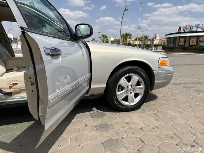 فورد فكتوريا 2011 (( مباع )) 6