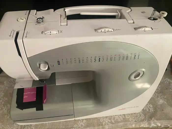 مكينه خياطه BERNINA المنزليه 1