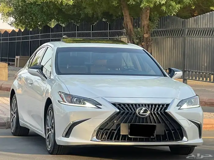 لكزس-ES300h-2023(ممشي86الف) 5