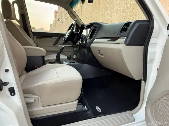 باجيرو GLS 2020 39