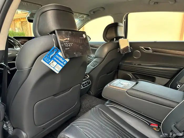 جينسس رويال بلس V6 شاشات خلفية بحالة الجديد 11