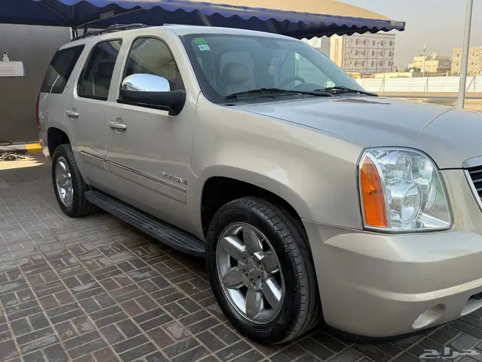 يوكن GMC قصير نظيف جدا SLT 1