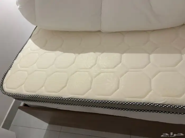 مرتبه طبيه مريحه جديده نظيفه استخدام ثلاث شهور 0