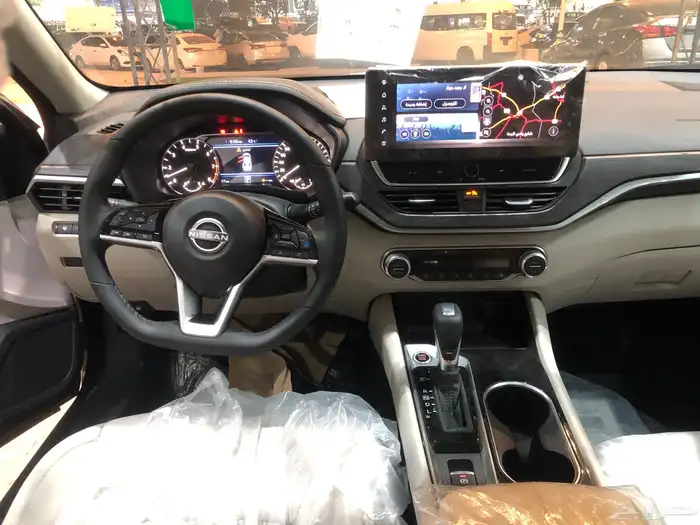 نيسان التيما نص فل SV 2024 16