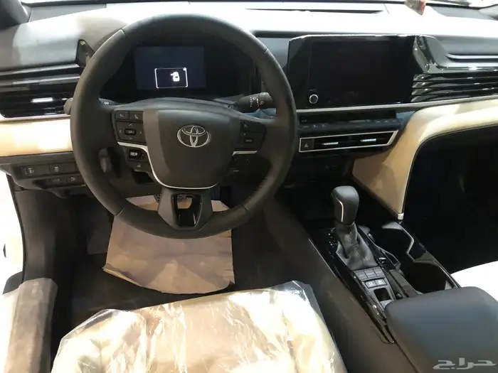 تويوتا كامري LE هايبرد 2025 10