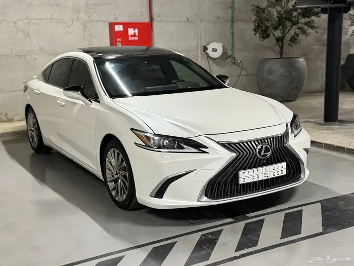 LEXUS ES 350 CC عبداللطيف جميل 2