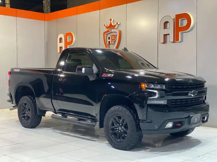 سلفرادو 2022 ( تريل بوس ) Z71 بحالة نظيفة جدا 2