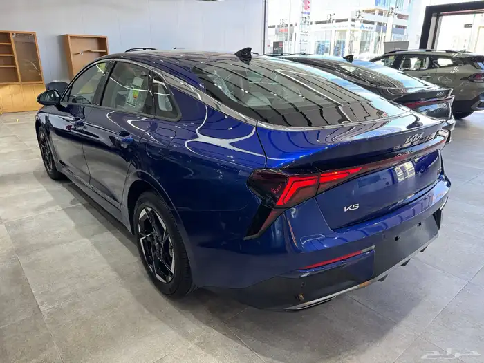 2024 kia k5 مع عازل حراري 13