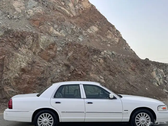 فورد جراند ماركيز موديل 2010 ( وكالة ) 20
