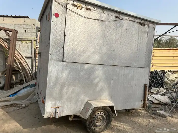 عربت تقديم طعام فود ترك على السوم 0