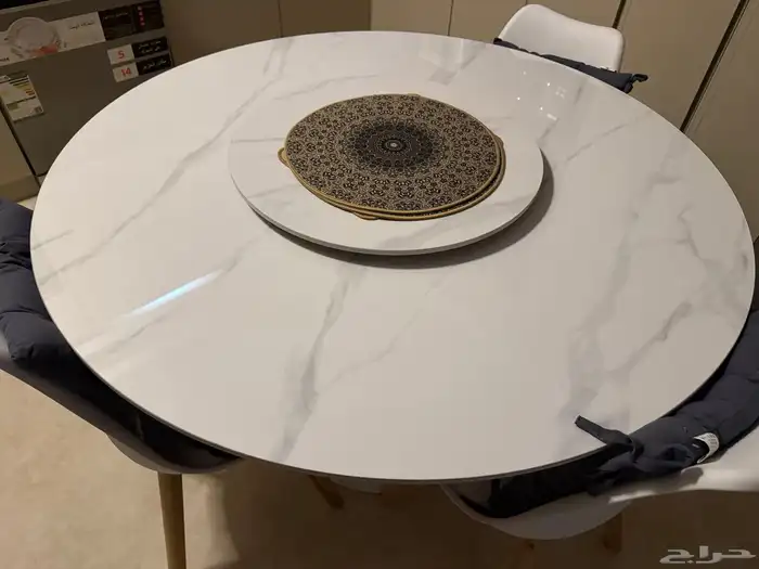 طاولة طعام استخدام أسبوع 4