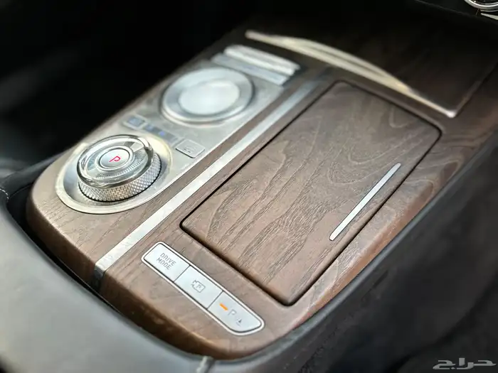 جينسس رويال بلس V6 شاشات خلفية بحالة الجديد 20