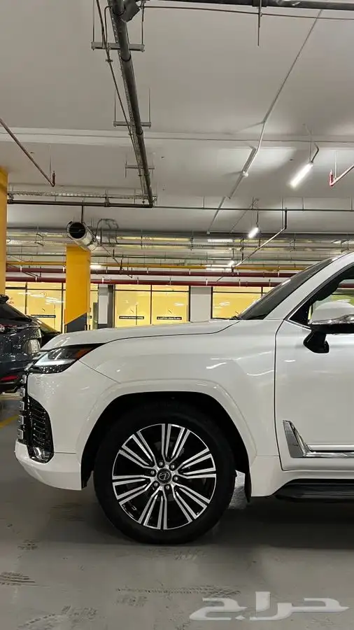 جيب لكزس LX600 موديل 2024 سعودي اخو الاصفار 12