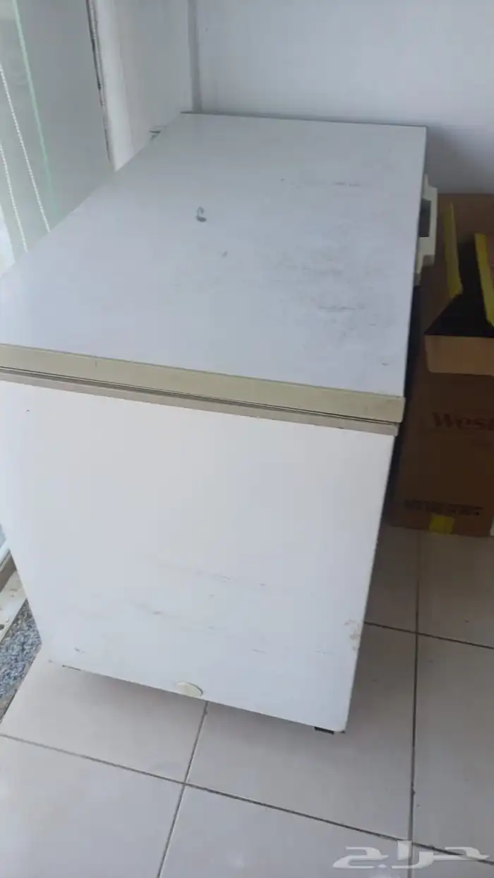 ثلاجه شبه جديده للبيع 1