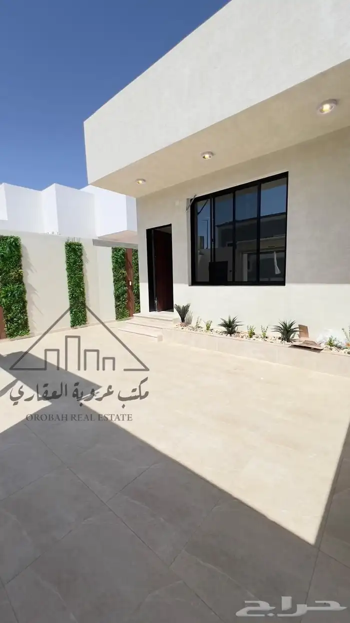 للبيع دور نص ارض حي الفلاح تبوك 800 الف 1