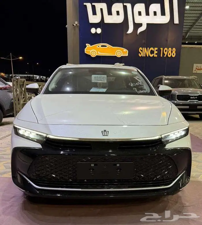 تويوتا كراون 2.5 بريميوم هايبرد 2026 2