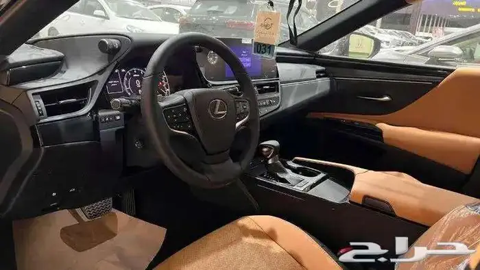 لكزس ES250 ستاندر 2025 4