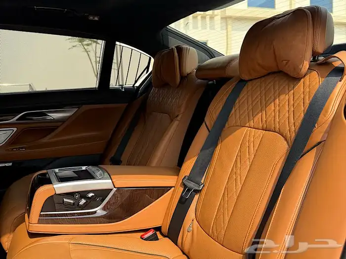 بي ام دبليو 750 فل كامل المواصفات 14