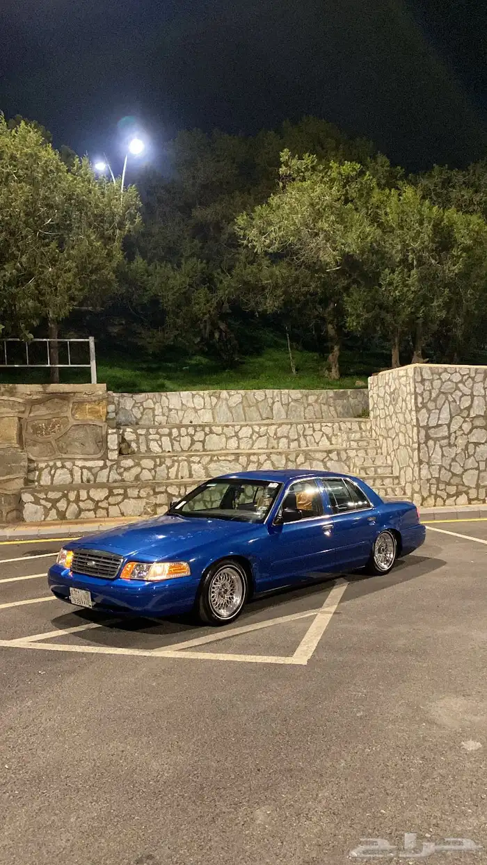 فورد كراون فكتوريا 1999 3