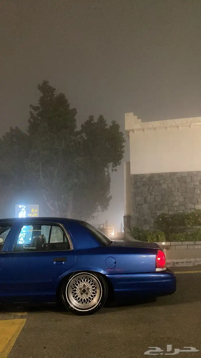 فورد كراون فكتوريا 1999 15