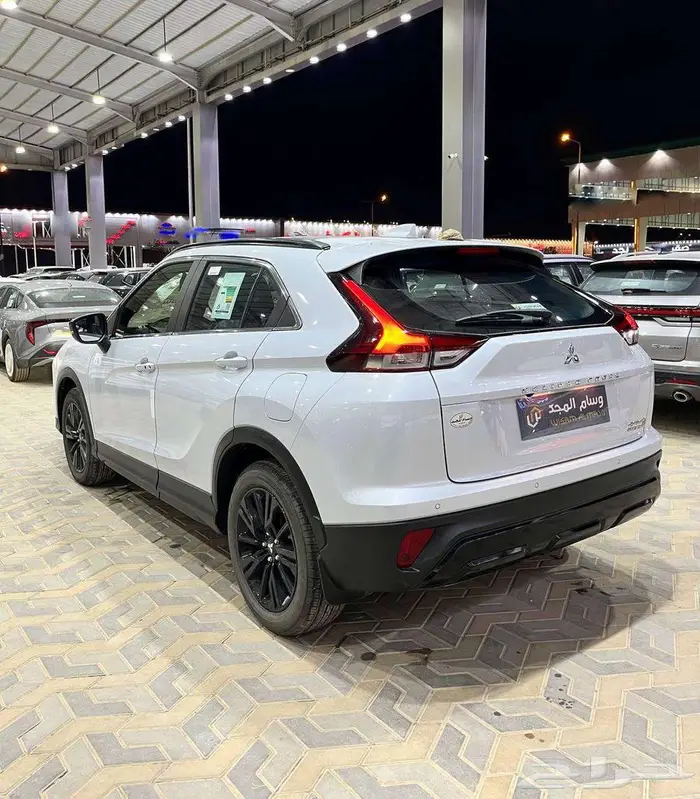 عرض خاص ميتسوبيشي اكليبس كروس GLS نص فل موديل 2025 3