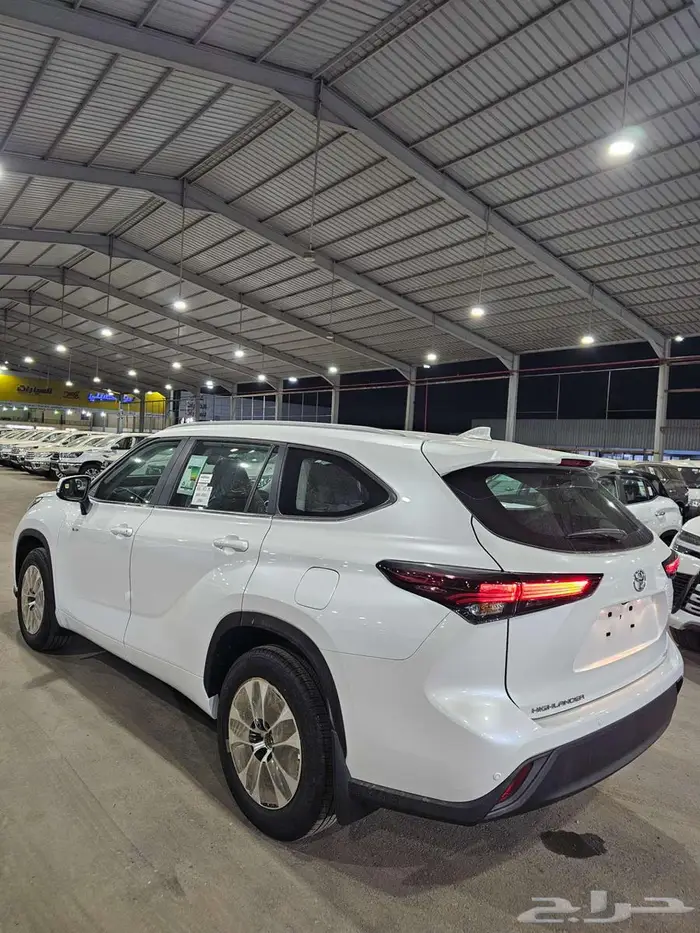 تويوتا هايلاندر GLE نص فل موديل 2025 - 3 1