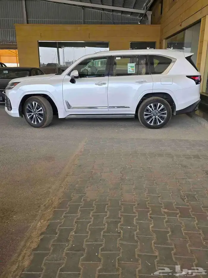 لكزس LX700 BH هايبرد سعودي موديل 2025 اقل سعر 1