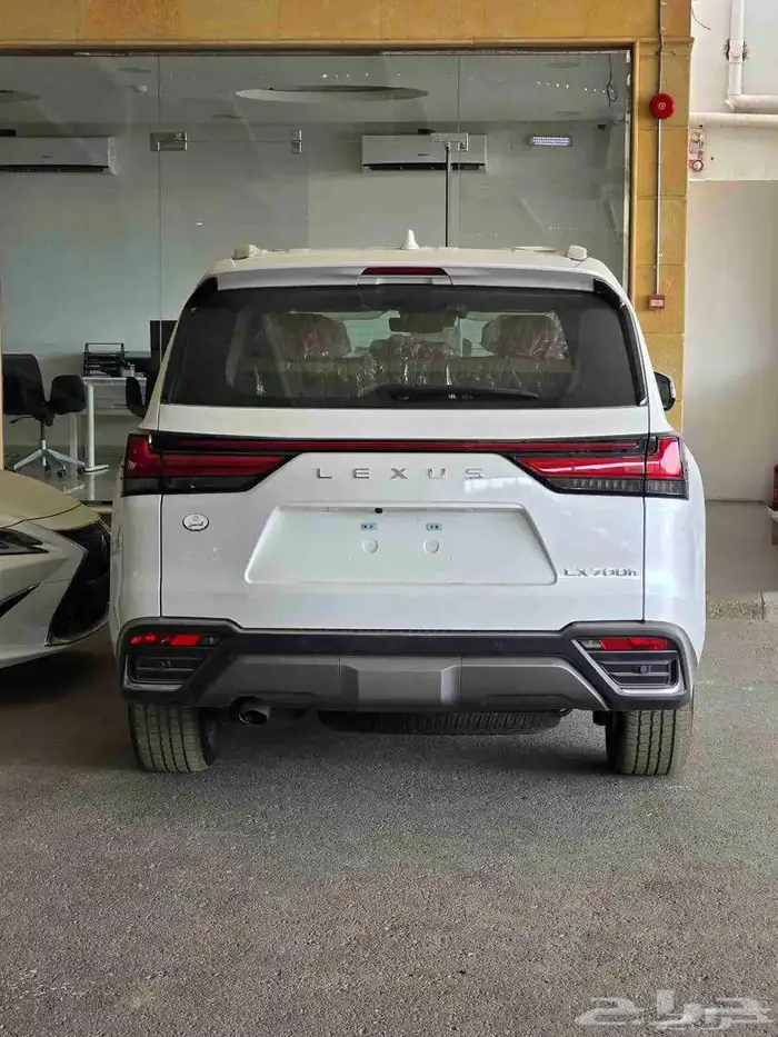 لكزس LX700 BH هايبرد سعودي موديل 2025 اقل سعر 4