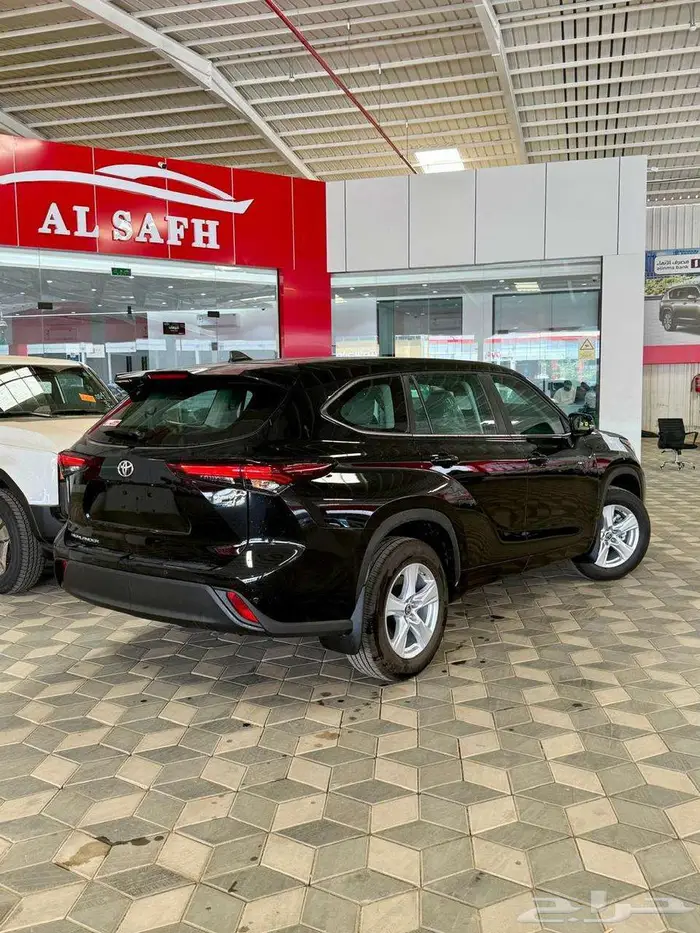 تويوتا هايلاندر LE HEV 4x2 موديل 2025 الجديده 4
