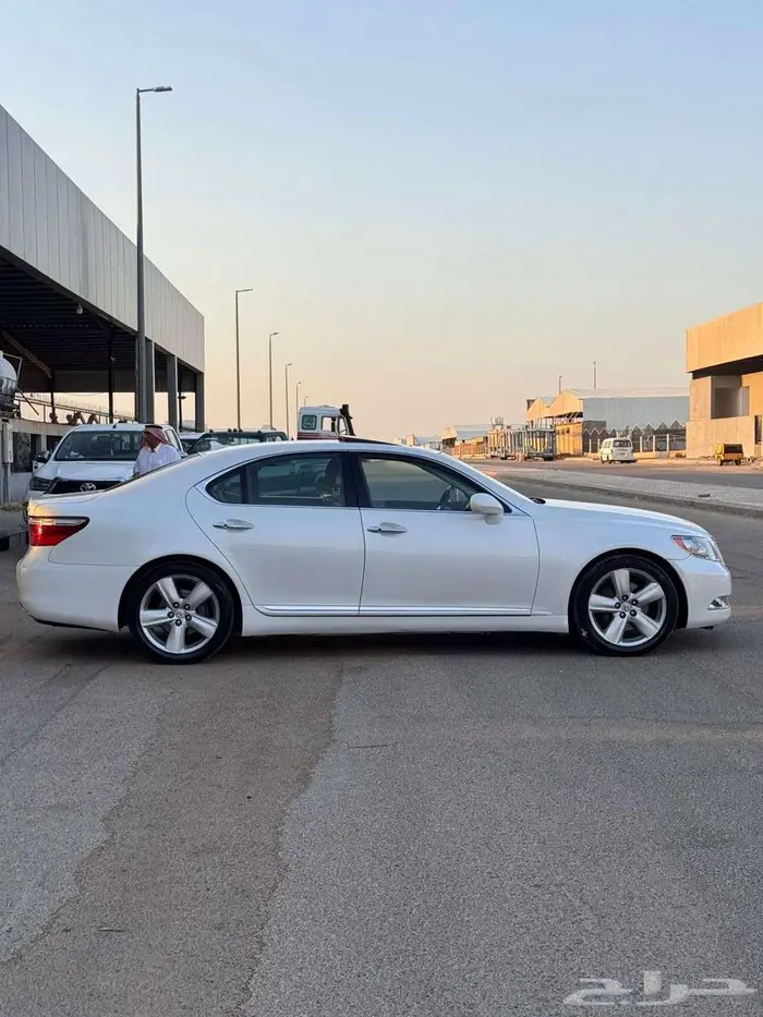 لكزس 2008 LS460 امريكي 3