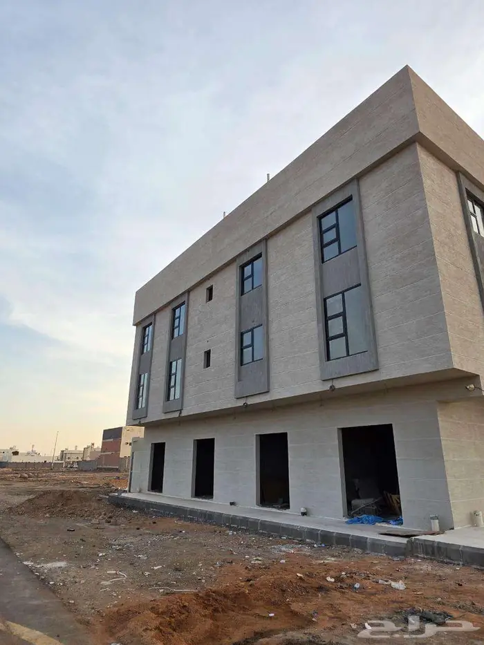 عمارة تجارية سكنية للبيع ( العاقول ) 5