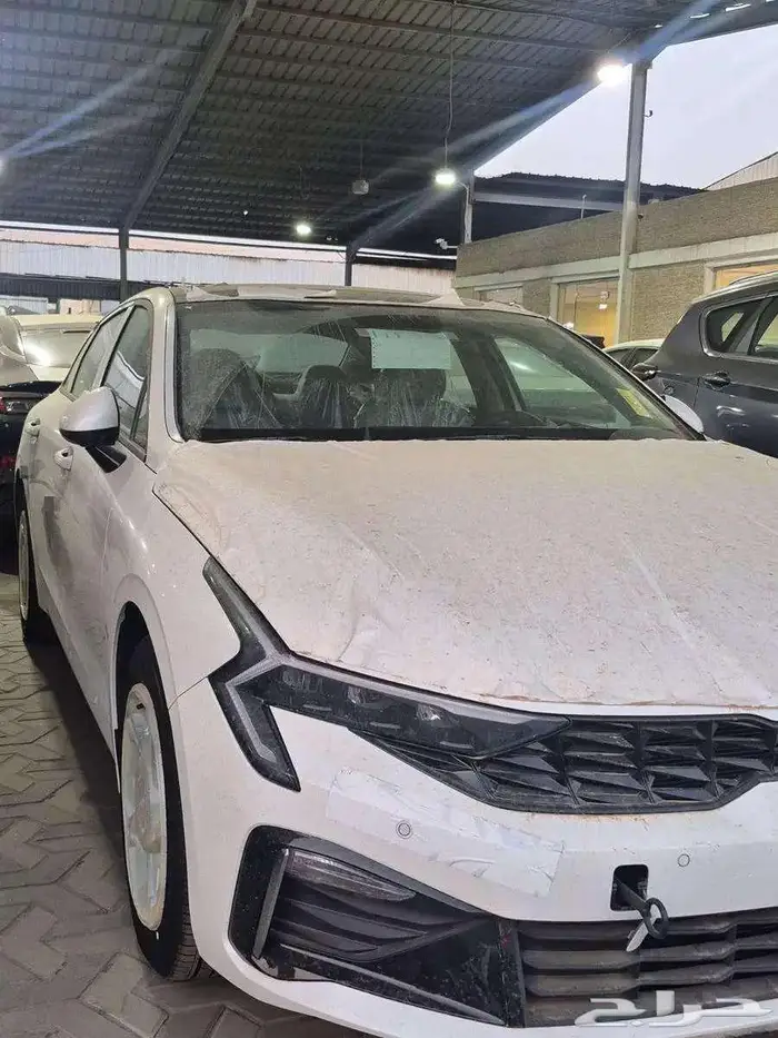 كيا K5 إستاندر مطور بانوراما 2025 أسعار مميزه كاش و تمويل 7