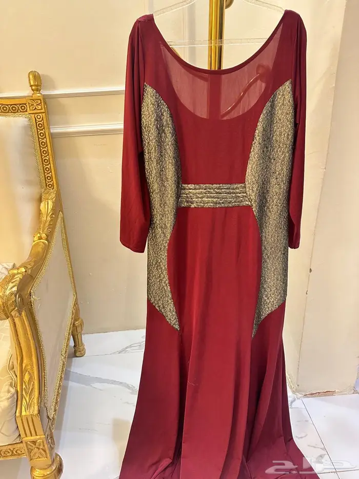 جلابية بدون استعمال احمر وذهبي 0