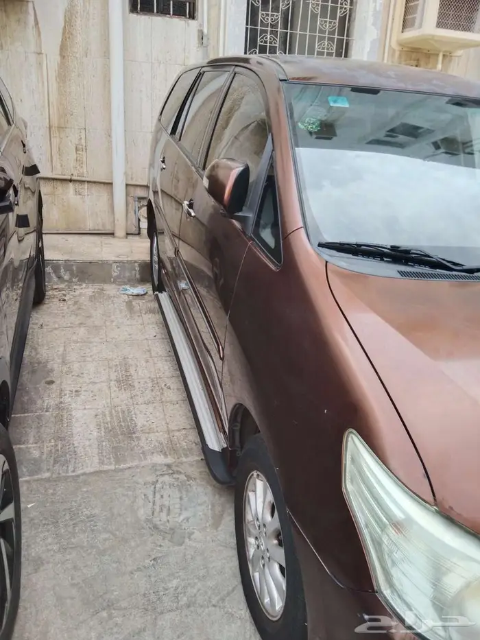 تويوتا انوفا فاغن 2015 3