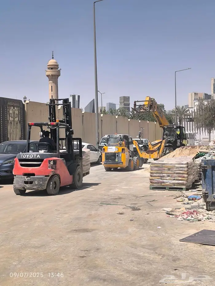رافعات شوكية وكرينات للايجار الرياض15  Discounts 6