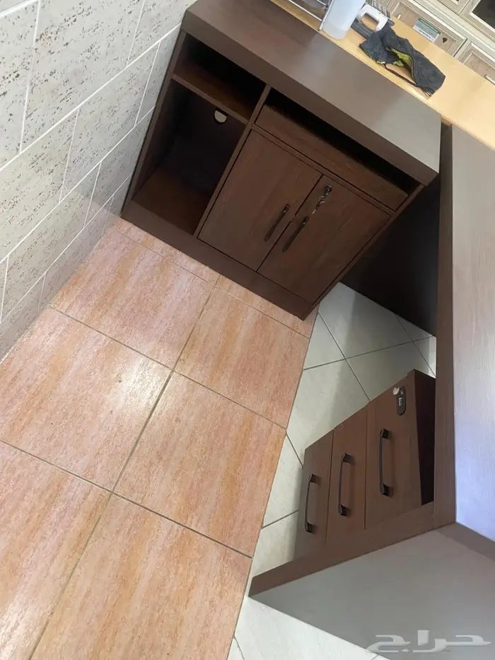 طقم طاولات وكراسي مكتب جديد فاخر متوفر بسعر الجملة 7