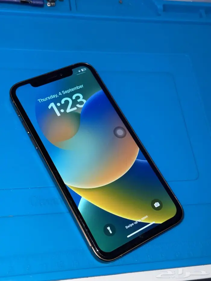 iPhone X But iPhone 16 Pro 1