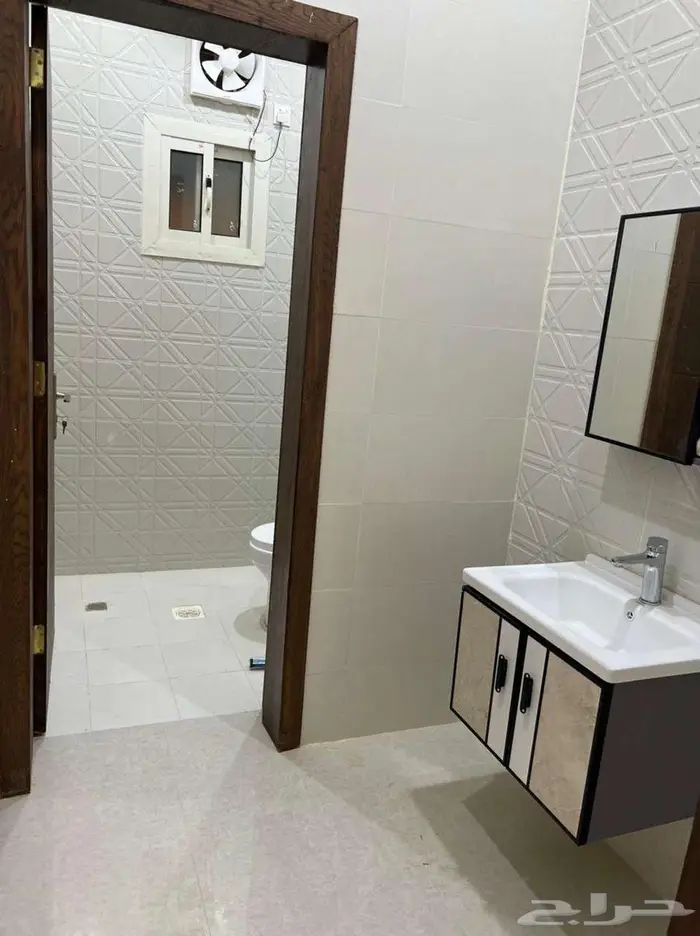 فلة للايجار حي الرياض 10
