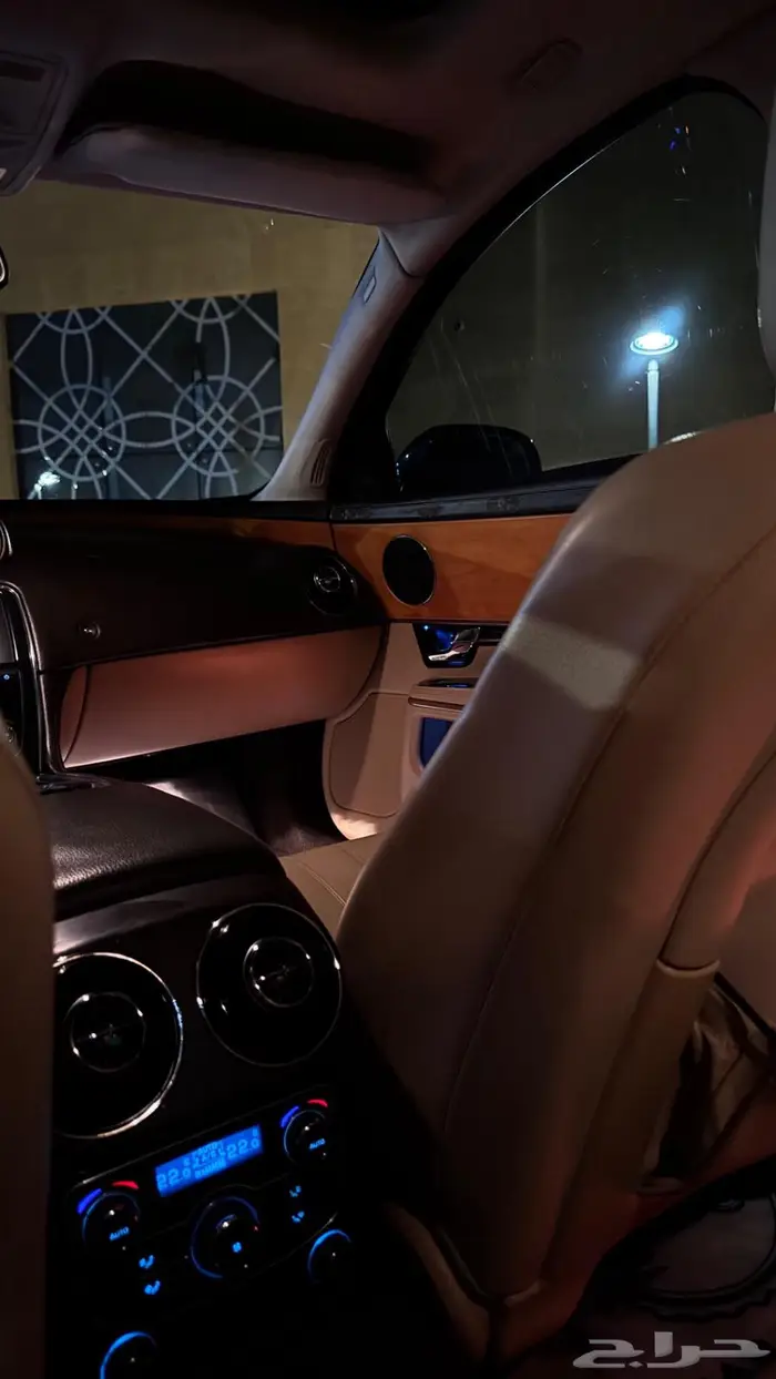 جاكوار XJ للبيع 17