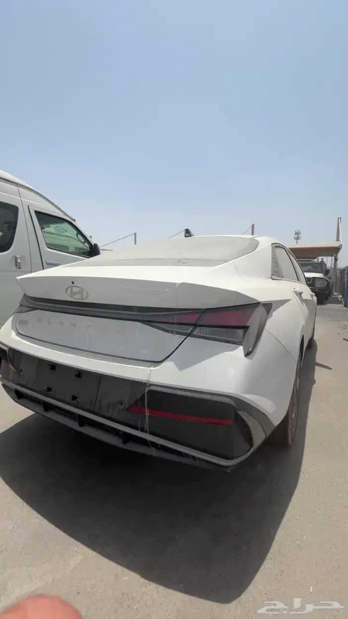 للبيع النترا اصفار 2025 ابيض 4