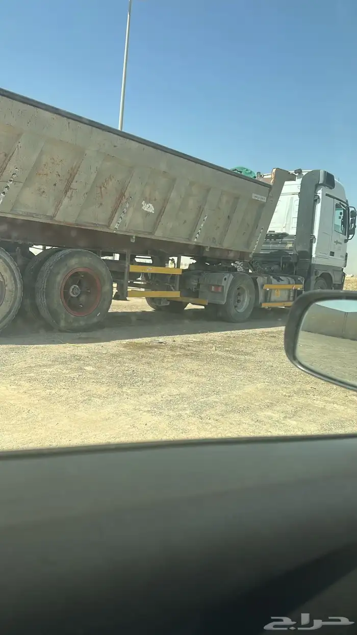 للإيجار قلاب مقاس 24 0