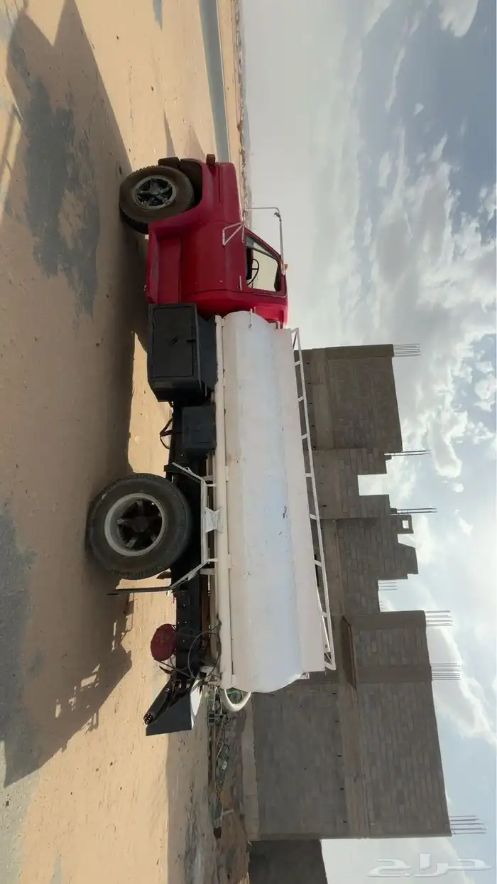 جمس لوري 83 1