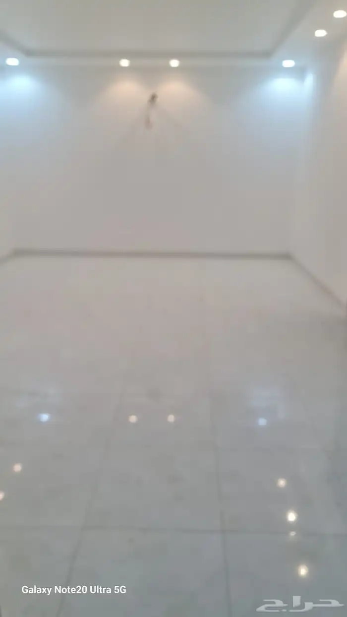 فيلا للبيع ف حي العكيشية 8