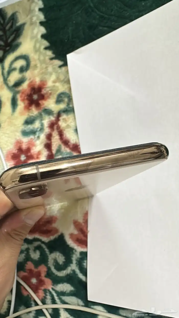 ايفون xs نظيف جدا غير مفكوك 5