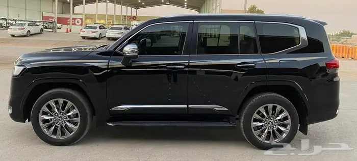 لاندكروزر-VXR -2024 فل كامل 6
