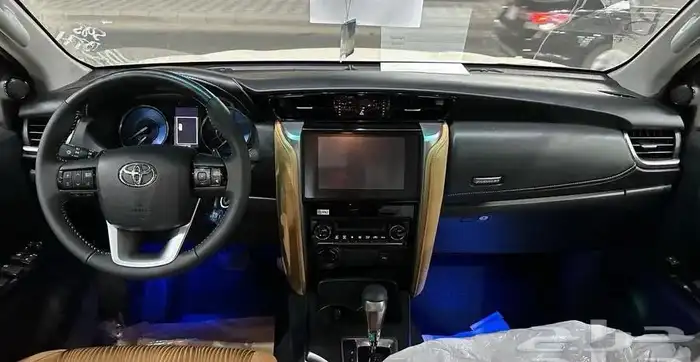 فورتشنر VX1 2025 للتقسيط بدون دفعه اولى عملاء البنوك 9